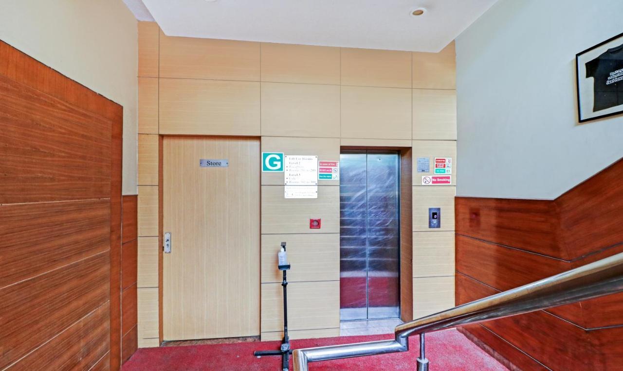 Treebo Galaxy Rooms Нью-Дели Экстерьер фото