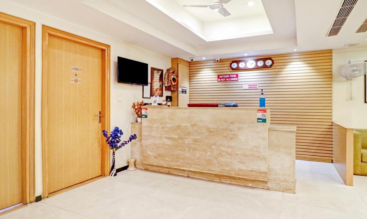 Treebo Galaxy Rooms Нью-Дели Экстерьер фото