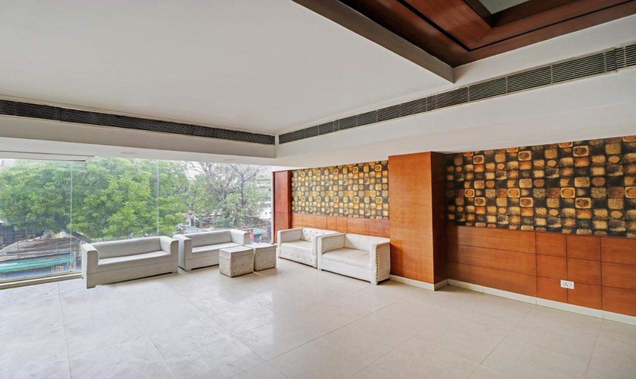 Treebo Galaxy Rooms Нью-Дели Экстерьер фото