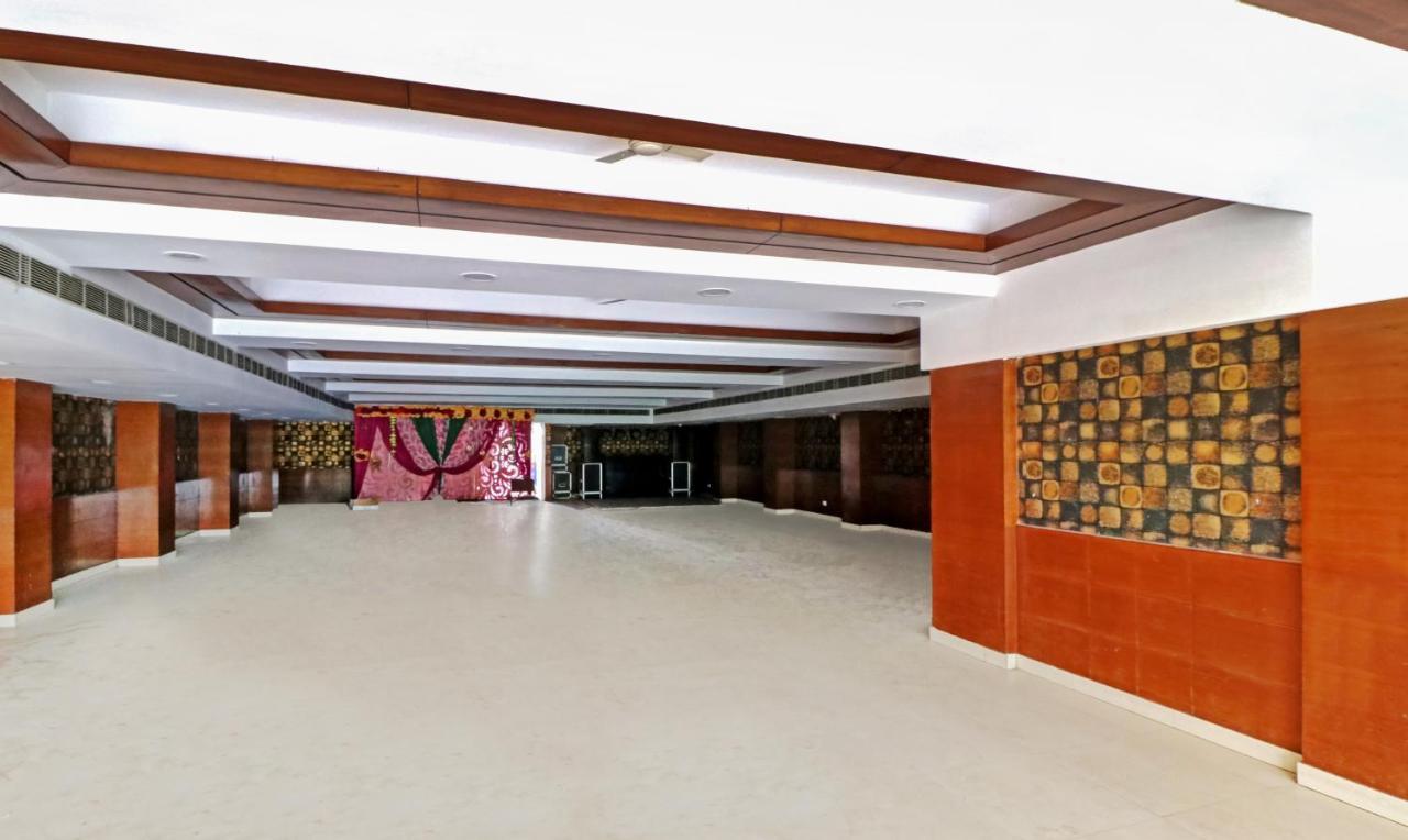 Treebo Galaxy Rooms Нью-Дели Экстерьер фото