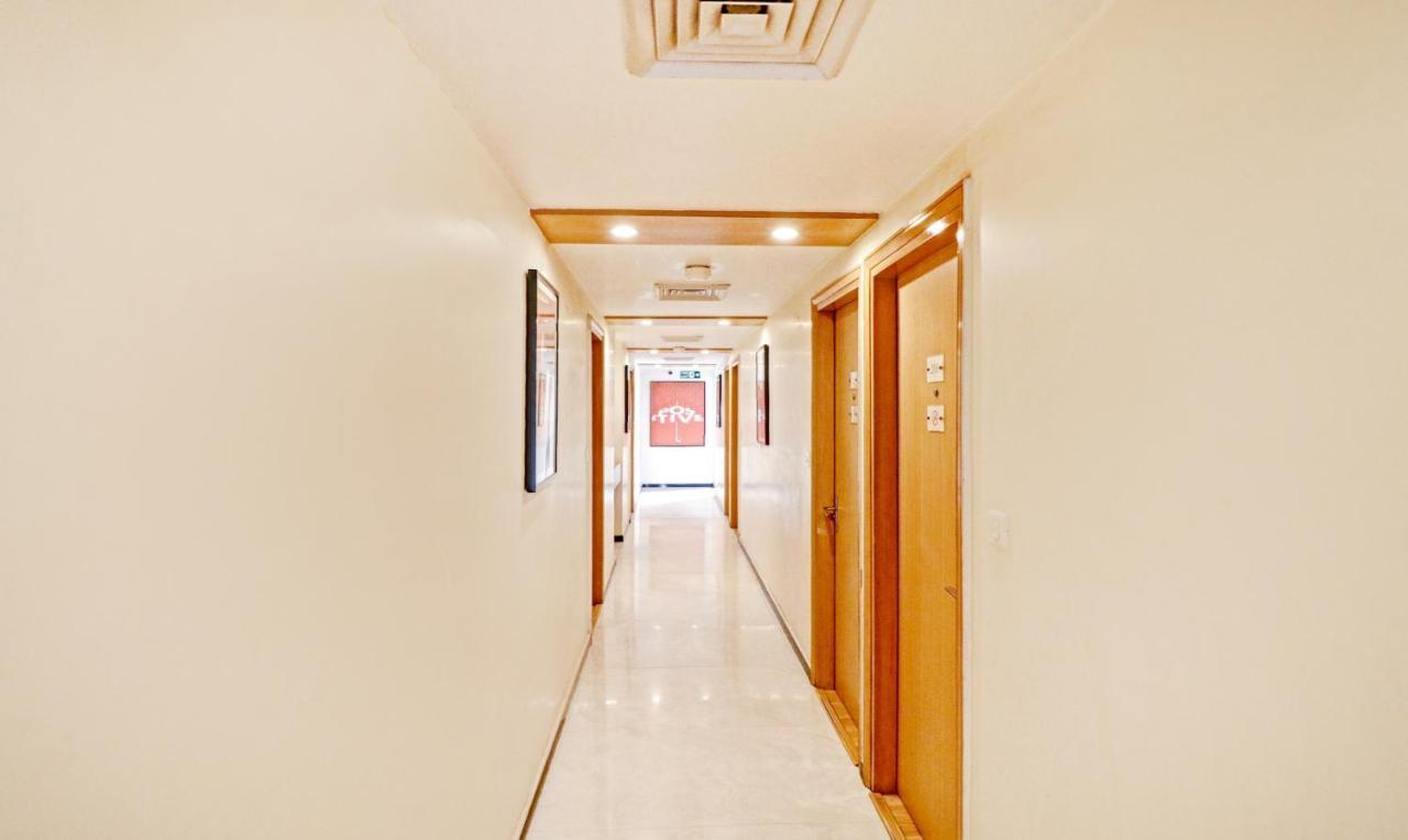 Treebo Galaxy Rooms Нью-Дели Экстерьер фото