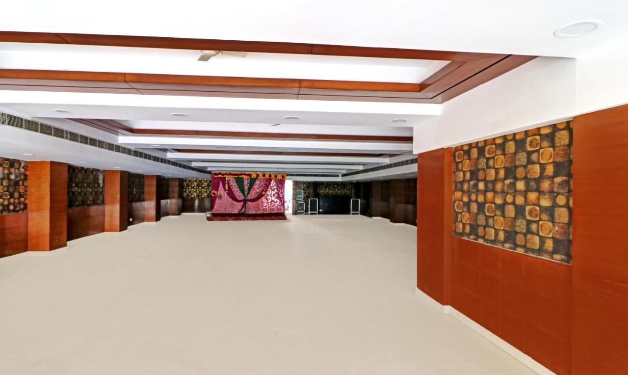 Treebo Galaxy Rooms Нью-Дели Экстерьер фото